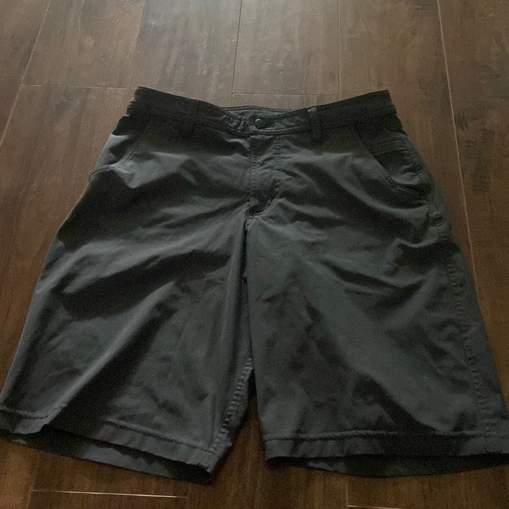 men’s lulu lemon golf shorts